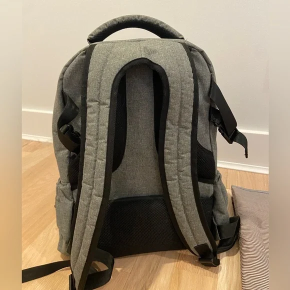 Hap Tim (Amazon) Large Diaper Backpack Grey - Picture 7 of 10